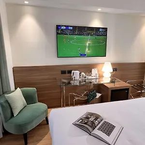 ベスト ウェスタン シティ 4* ミラノ