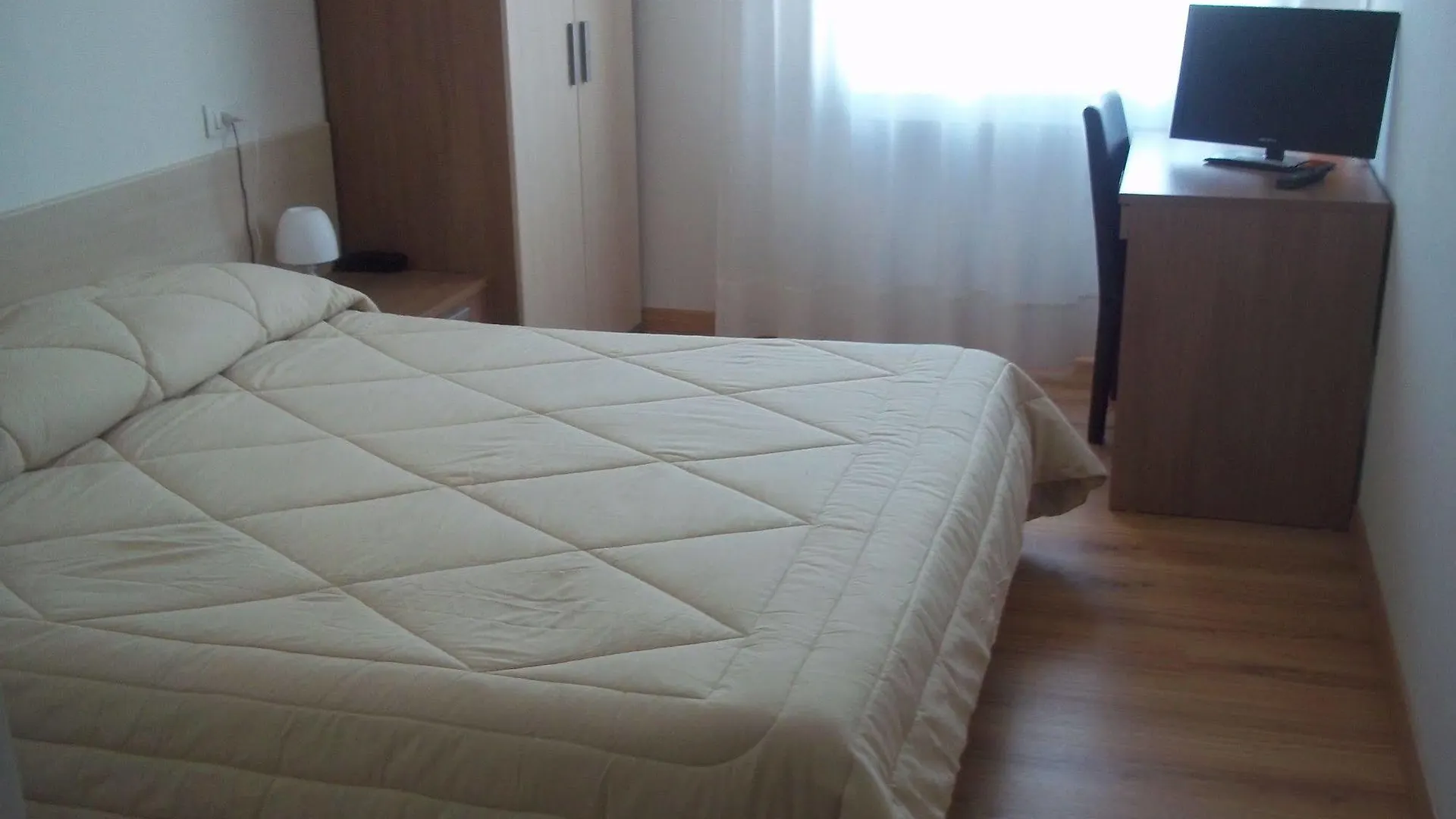 **  Hotel Gronda Lagunare Тессера Италия